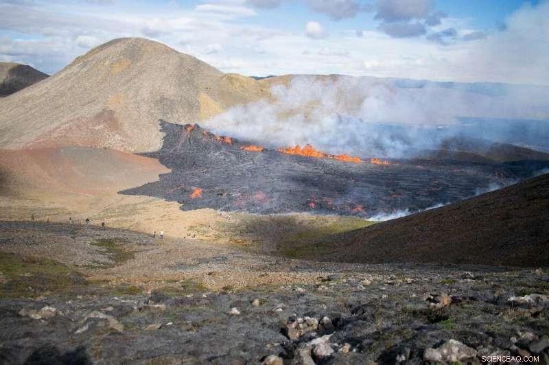 Icelandic Volcano Emits Toxic Gases Threatening Vogar and Potentially Reykjavik