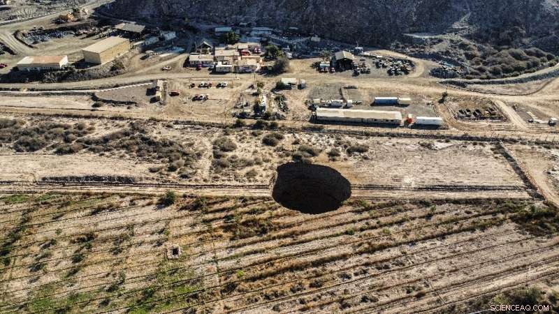 Chile s Atacama Desert: 32-Meter Sinkhole Appears Near Copper Mine