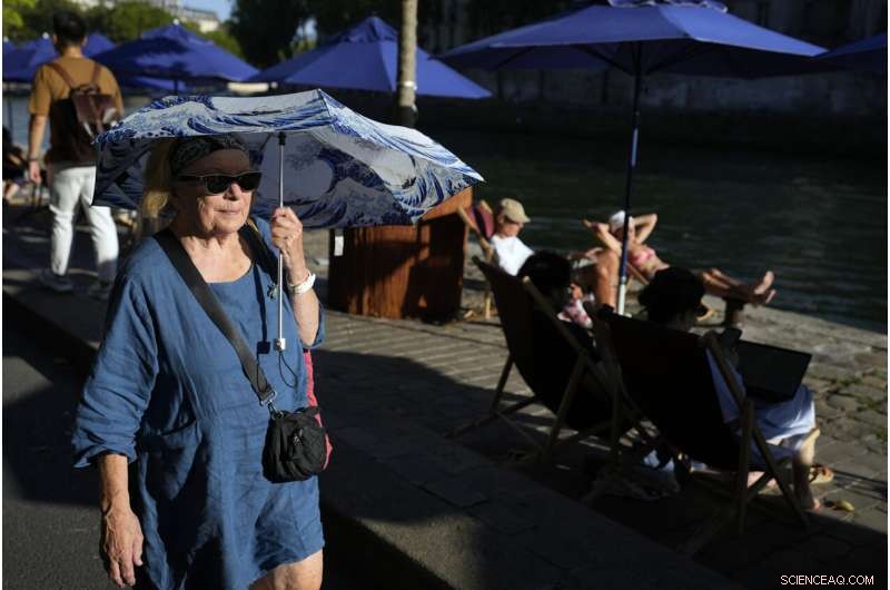 Paris Endures Second 2022 Heat Wave, Temperatures Hit 36°C