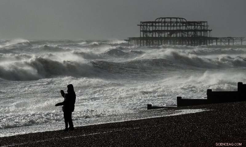 UK Sea Levels Surge at Accelerated Rate, Study Reveals