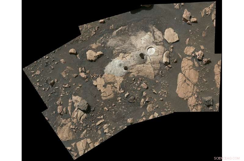 Perseverance Rover Discovers Strong Organic Signatures in New Mars Rock Samples