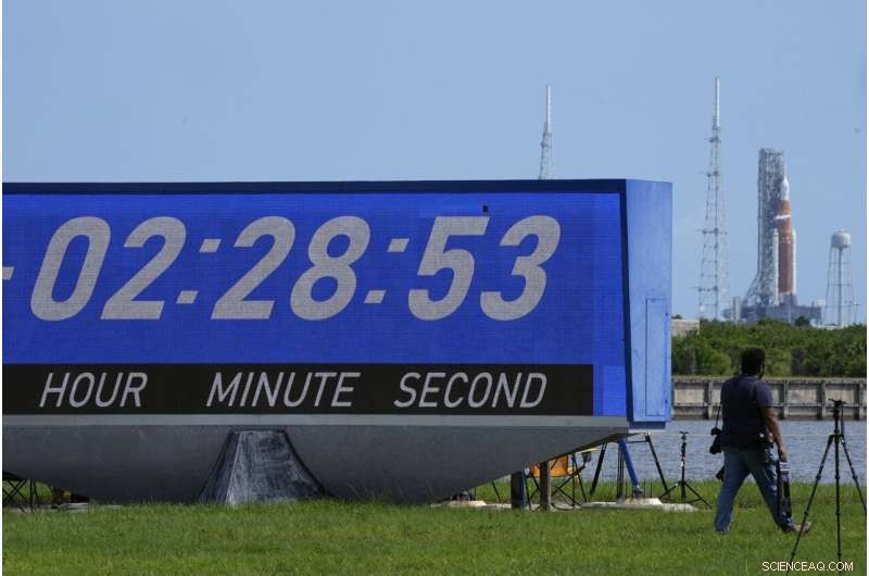 NASA s Artemis Moon Rocket Launch Delayed Due to Leak; Next Attempt Scheduled in Weeks