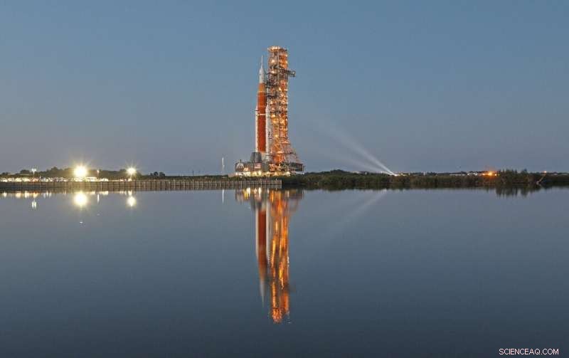 NASA Eyes Friday Launch of Giant Moon Rocket After Monday Scrub