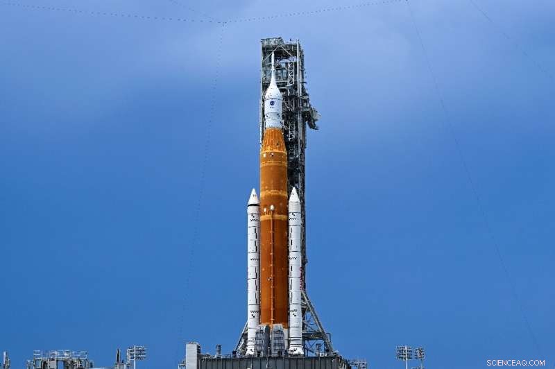 NASA’s Artemis Mission: Returning Humans to the Moon and Pioneering Mars Exploration