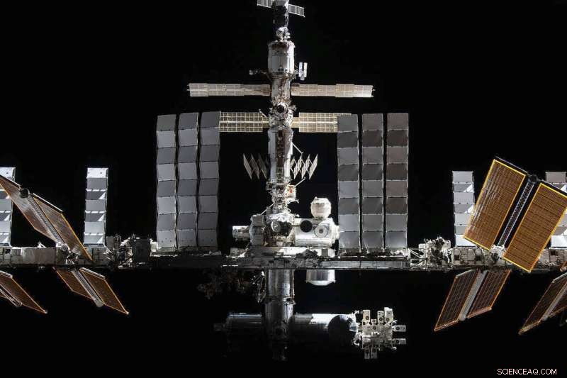 Russia Plans to Withdraw from ISS by 2024, Focus on New Orbital Outpost