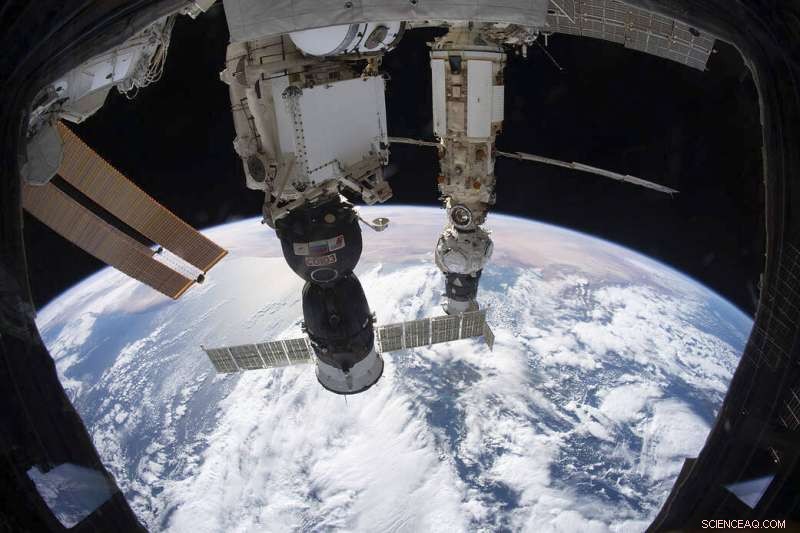 Russia Plans to Withdraw from ISS by 2024, Focus on New Orbital Outpost