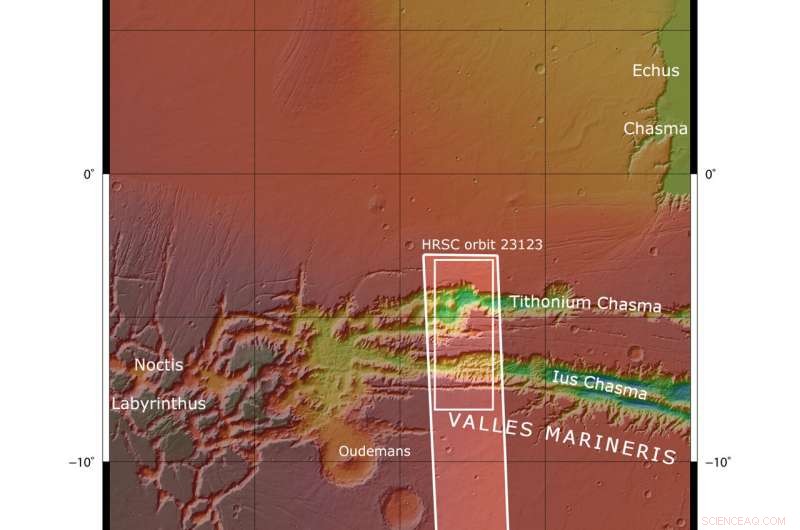 ESA’s Mars Express Sheds Light on Valles Marineris’ Deep Chasm