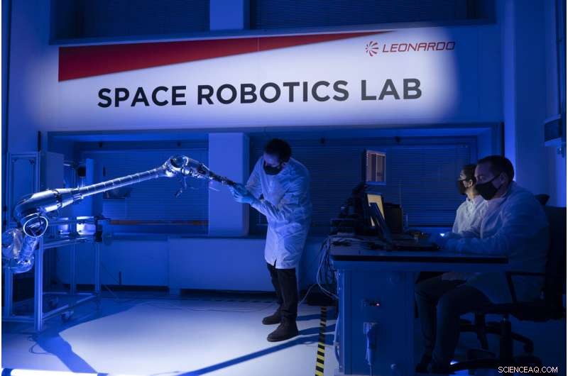 Precision Robot Arm to Return Martian Samples to Earth