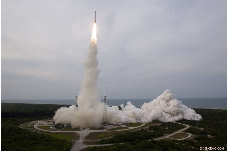Boeing Successfully Docks Starliner Capsule to ISS in Test Reflight