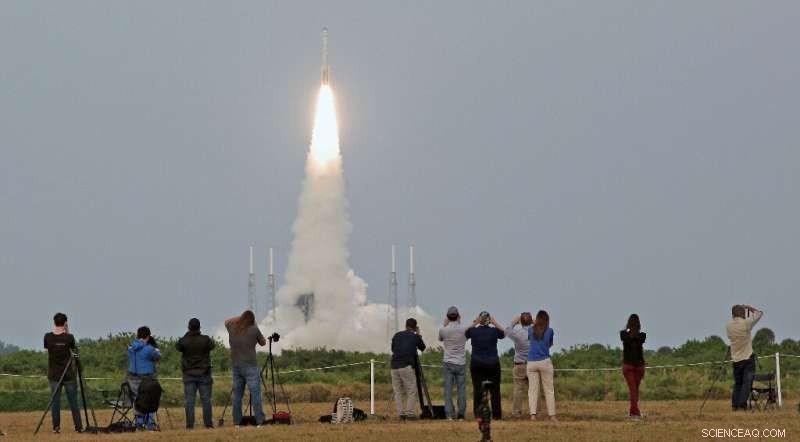Starliner Faces Propulsion Issues During Uncrewed ISS Test Flight