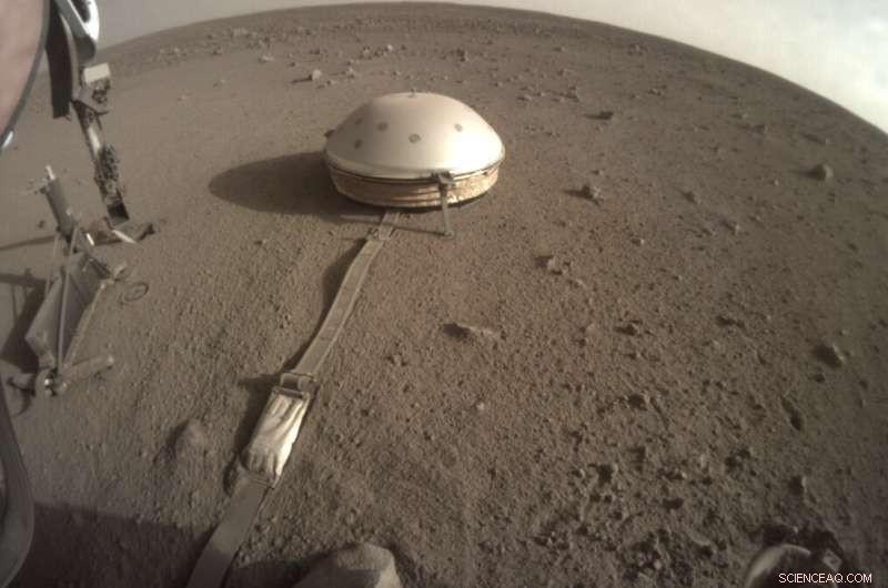 NASA s InSight Lander Faces Power Crisis as Dust Covers Solar Panels