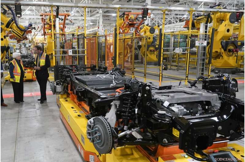 Biden s Promise to Electrify Federal Fleet Faces Implementation Hurdles