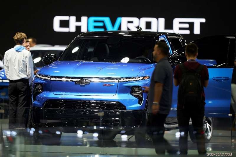 Detroit Auto Show Highlights GM s New Electric Vehicles; Consumers Seek Answers