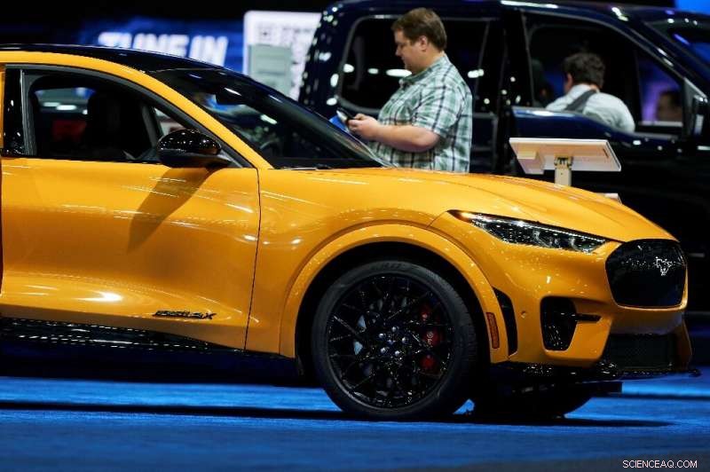 Detroit Auto Show Highlights GM s New Electric Vehicles; Consumers Seek Answers