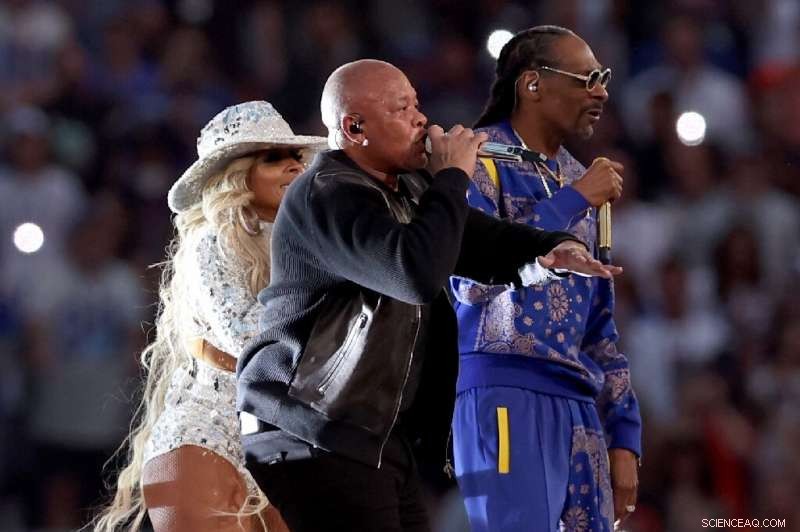 Apple Music Takes Over as Official Title Sponsor of the Super Bowl Half‑Time Show