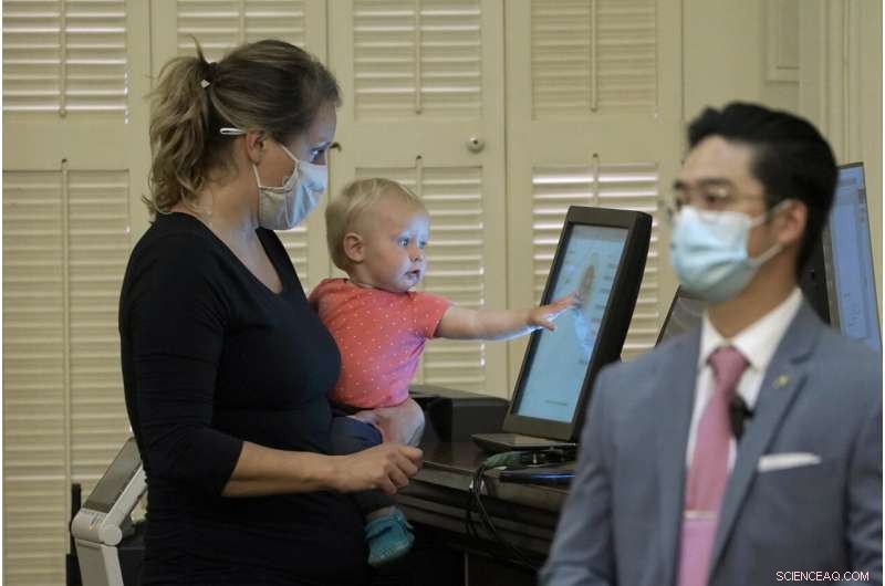 California Leads With First Law Protecting Children s Online Privacy