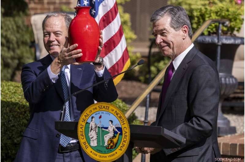 North Carolina Secures Wolfspeed Semiconductor Materials Plant, Creating 1,800 Jobs