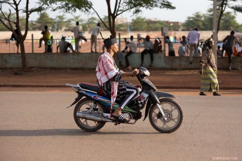 Tech-Savvy Youth Chart Bamako s Hidden Infrastructure, From Bus Routes to Gutters