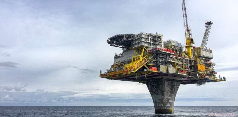 Australia Approves 10 New Offshore Oil & Gas Sites—Benefit for Fossil Fuel Companies, Cost to the Nation