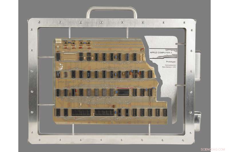 Apple-1 Prototype Sells for $677,196 at Auction – Steve Jobs  Original Demo Machine