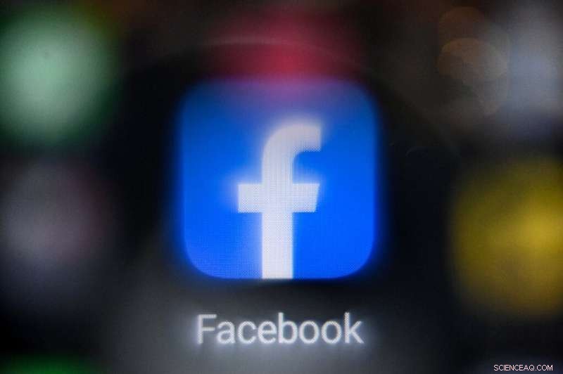 US Teens Shift Away from Facebook, Embrace YouTube and TikTok: Pew Survey Findings