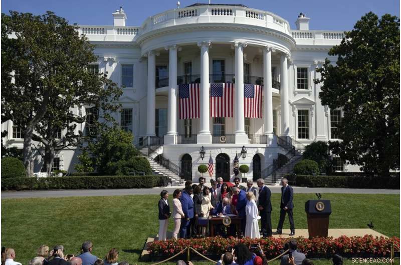 Biden Approves $280 Billion CHIPS Act to Strengthen U.S. Tech Competitiveness vs China