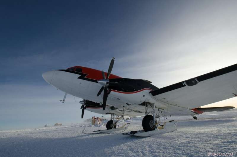 Revolutionary Sprayable Ice‑Shedding Coating Outperforms Existing Technologies by 100‑Fold Strength