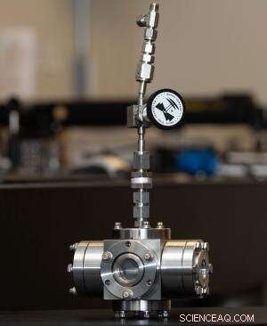 LLNL and University of Michigan Researchers Study Oxygen s Impact on Uranium Cooling Rates