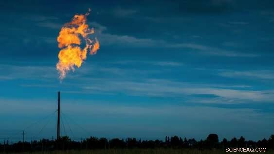 Binding Methane with Osmium: A Breakthrough Catalyst for Sustainable Fossil Fuel Recycling