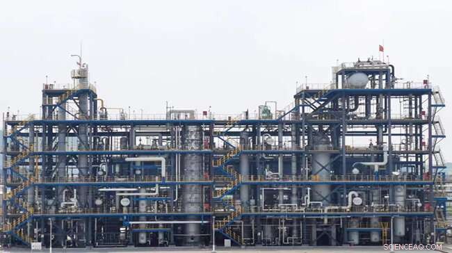 Efficient Propanal/n-Propanol Production via Heterogeneous Ethylene Hydroformylation