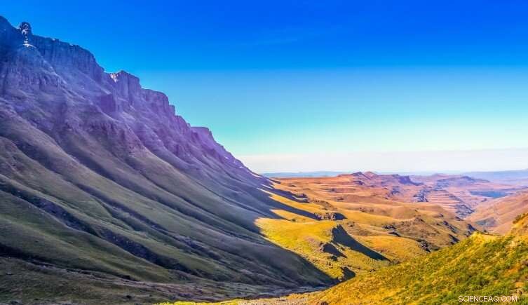Lesothosaurus: One of the First Herd‑Forming Jurassic Dinosaurs