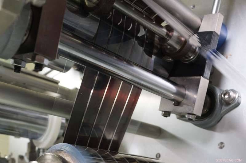 Low-Temperature Nanoparticle Ink: Revolutionizing Scalable Perovskite Solar Cell Printing