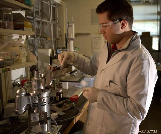 Rice University Lab Converts Plastic Waste into Advanced Carbon‑Capture Material