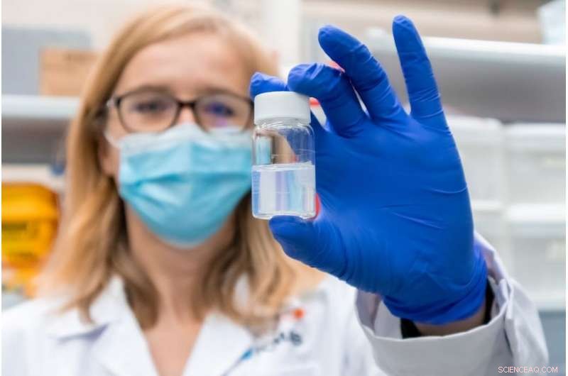 GMP‑Compliant Quatsomes: Stable Nanovesicles for Targeted microRNA Delivery in Cancer Therapy