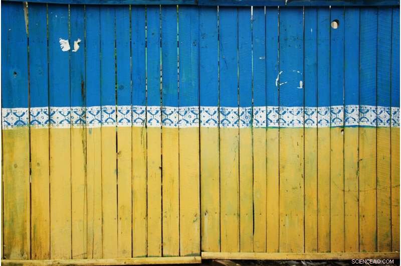 US vs Russia: A Digital War for Hearts and Minds