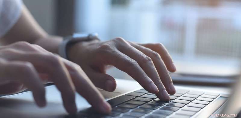 Facing Academic Criticism: 6 Proven Strategies to Turn Negative Feedback into Growth