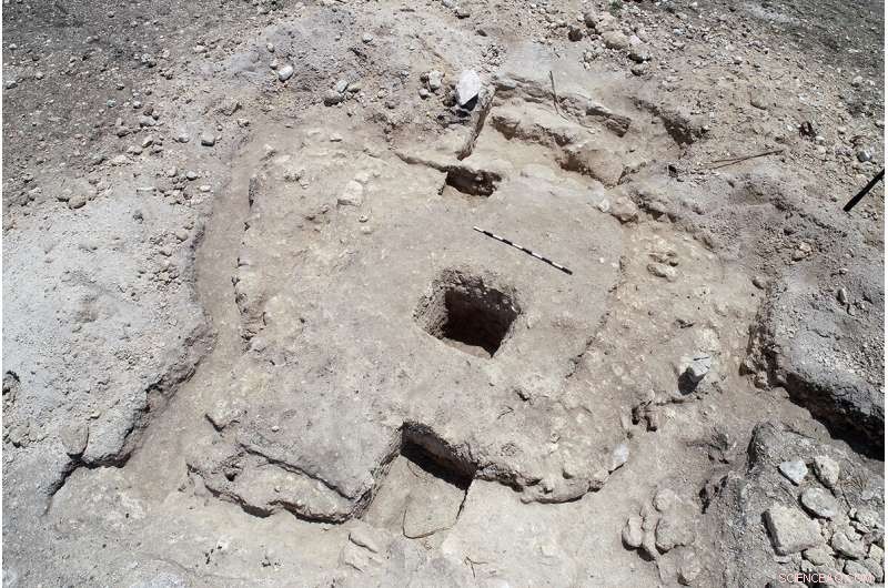 Uncovering the Secrets of an Ancient Maya Settlement in Spanish Lookout