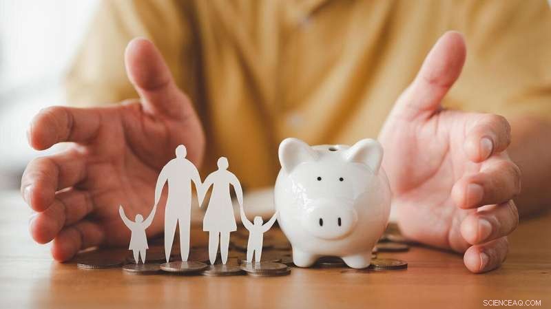 New Study Reveals Intergenerational Mobility Overestimated: Stronger Parent-Child Economic Links Discovered