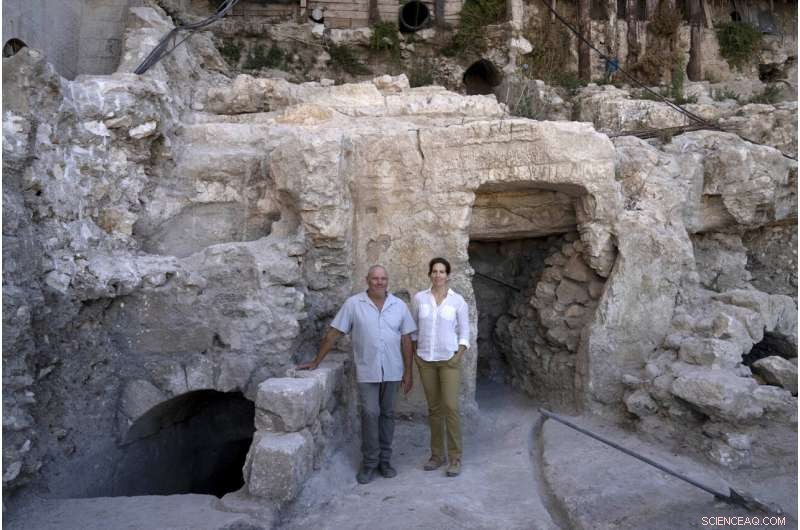 Excavation for New Elevator in Old Jerusalem Uncovers 1st‑Century Mikveh