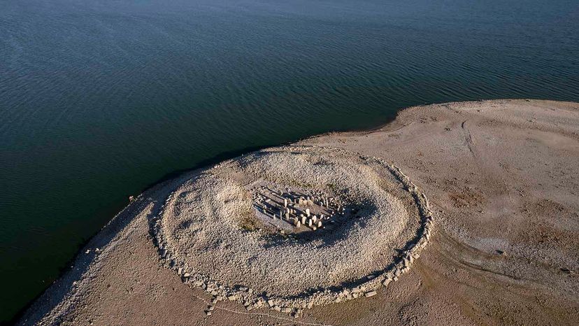 Global Droughts Unveil Hidden Bronze Age Cities and Ancient Relics