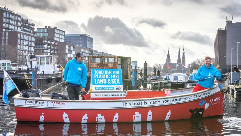 Plastic Whale: Turning Amsterdam s Canal Plastic into Valuable Products