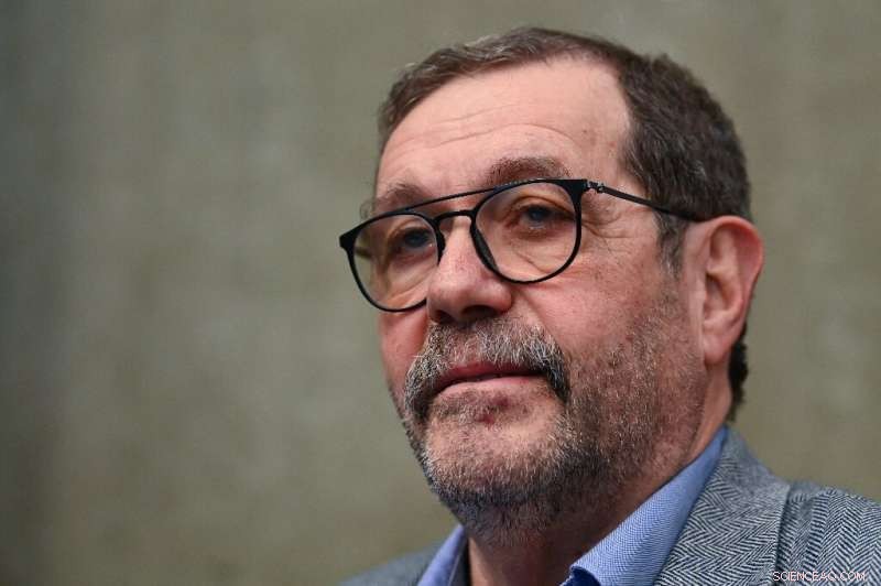 Alain Aspect: Nobel Laureate Who Validated Quantum Entanglement