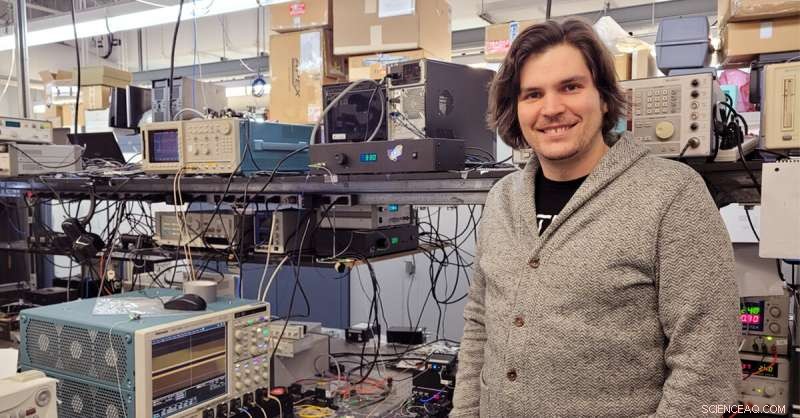 Advanced Technique Amplifies Weak, Noisy Optical Signals