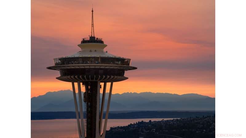 Revitalizing Seattle s Space Needle: Quiet Design Enhances Visitor Experience