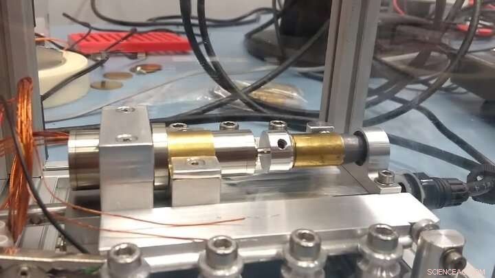 High‑Resolution Fingerprint Imaging on Curved Surfaces: A New Forensic Revolution