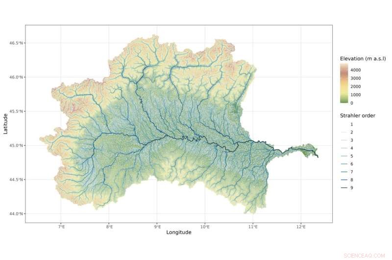 Ultra-Fine Hydrography: 90m Stream Segments of Italy s Po River Basin