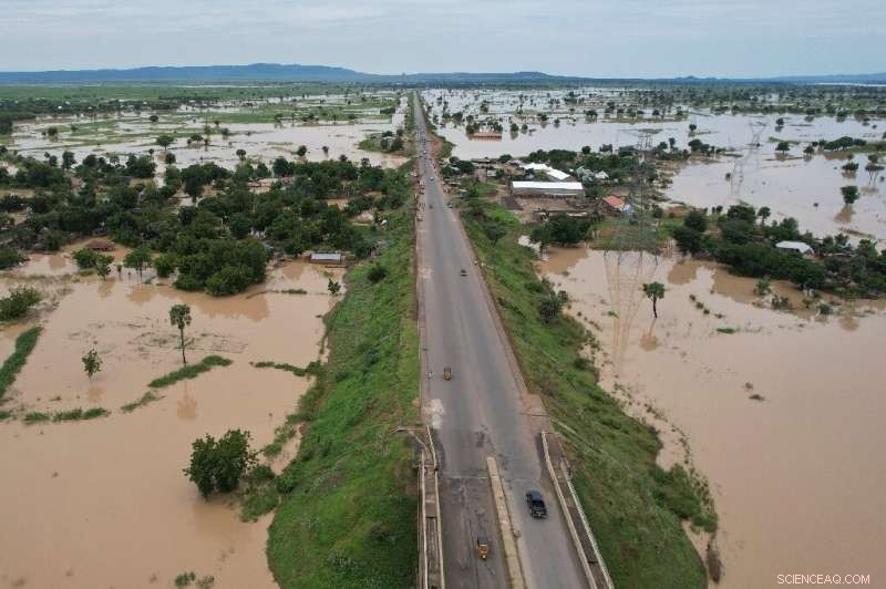 Nigeria Faces Devastating Floods: 500 Killed, 1.4 Million Displaced