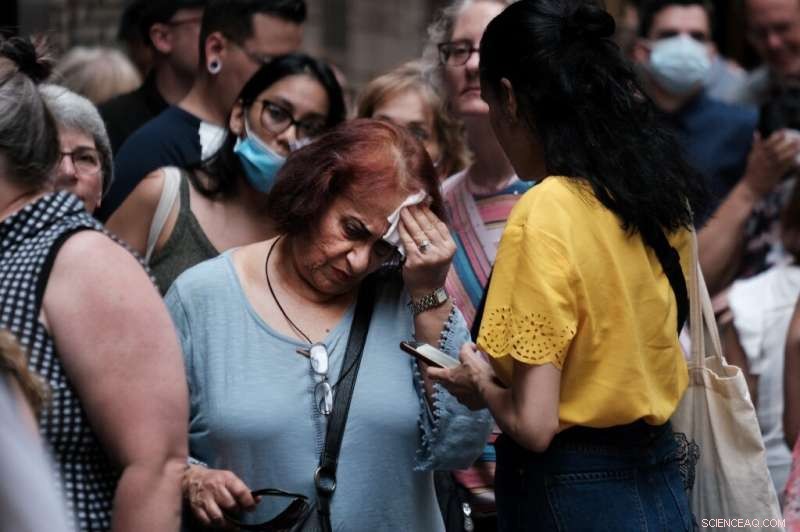 U.S. Heat Wave Breaks Records, Triggers Emergencies Nationwide