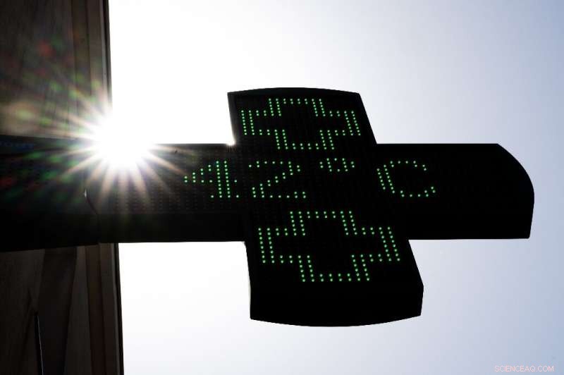 Climate Deniers Spread Heatwave Misinfo via Weather Map Manipulation