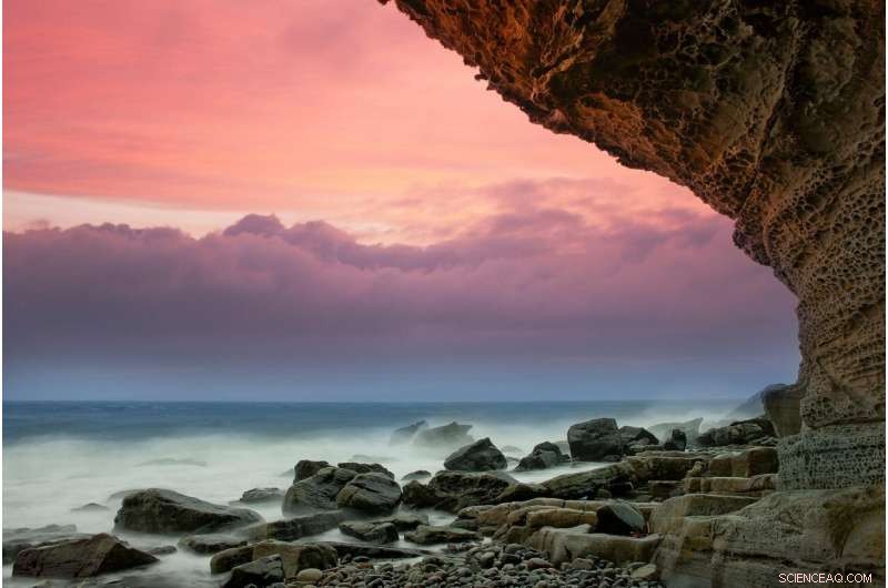 Advanced Model Improves Barrier Island Retreat Predictions, Strengthening Coastal Defense